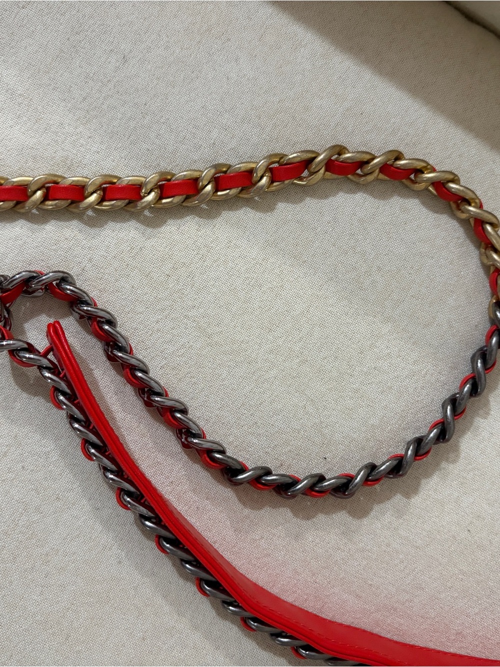 Red Chain-Shoulder Tweed Bag - Picture 5 of 6